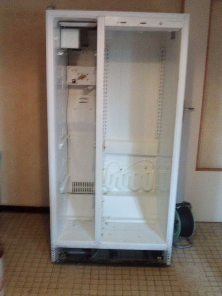 frigo en place avant montage